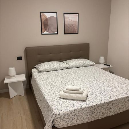 Parco Verde Apartment Барі Екстер'єр фото