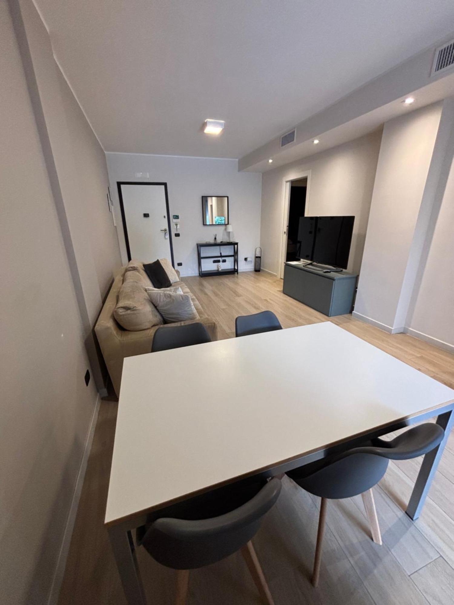 Parco Verde Apartment Барі Екстер'єр фото